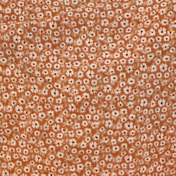 a.n.a. - Woman’s Button Down Blouse - Size Large - New Without Tags - Picture 4 of 4